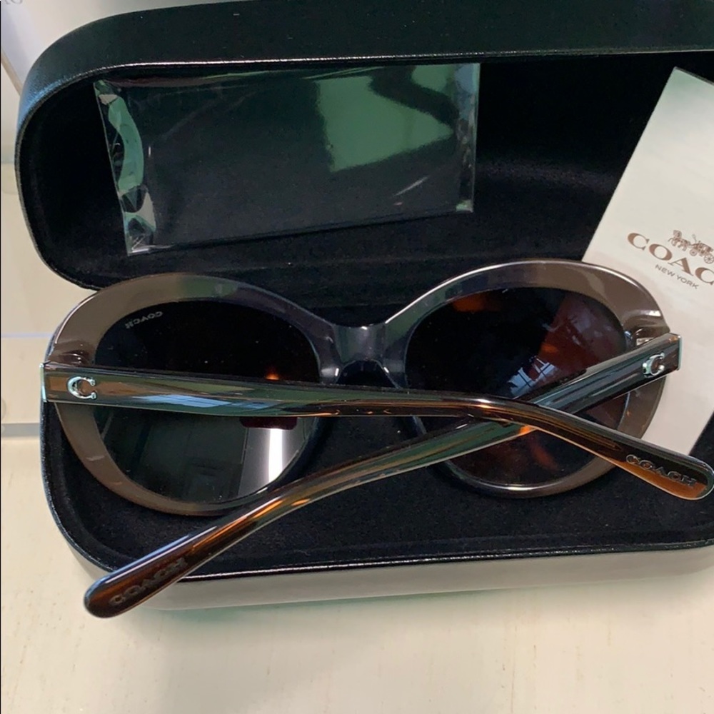 Brand New Coach Sunglasses - Picture 3 of 5